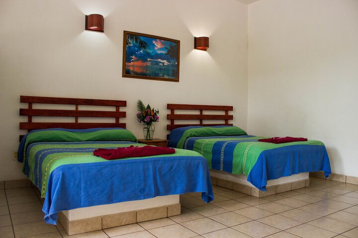 Room 3 of 47