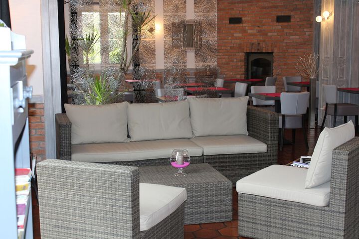 Guest Lobby