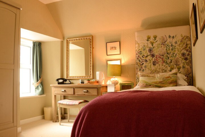 Room 7 of 62