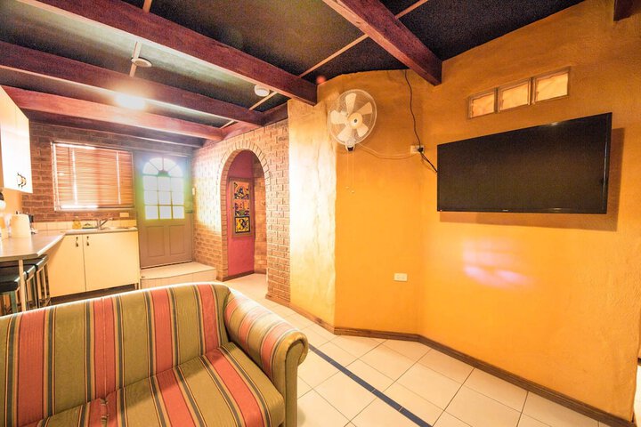 Room 4 of 41