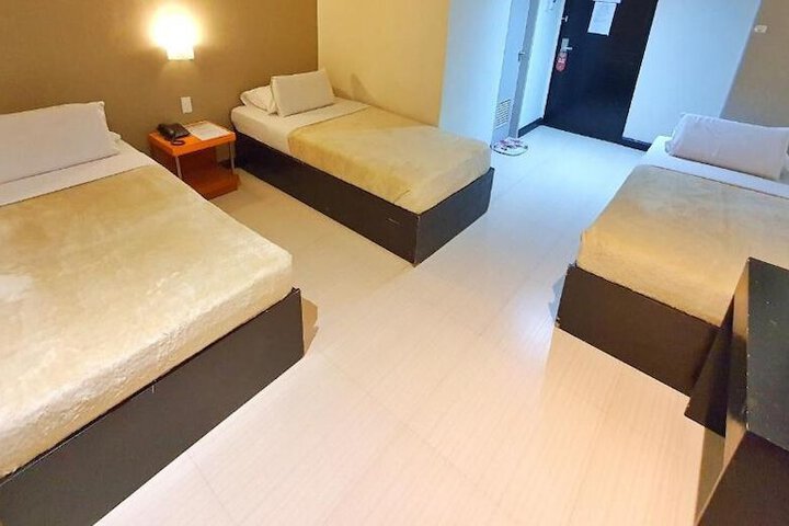 Room 27 of 44