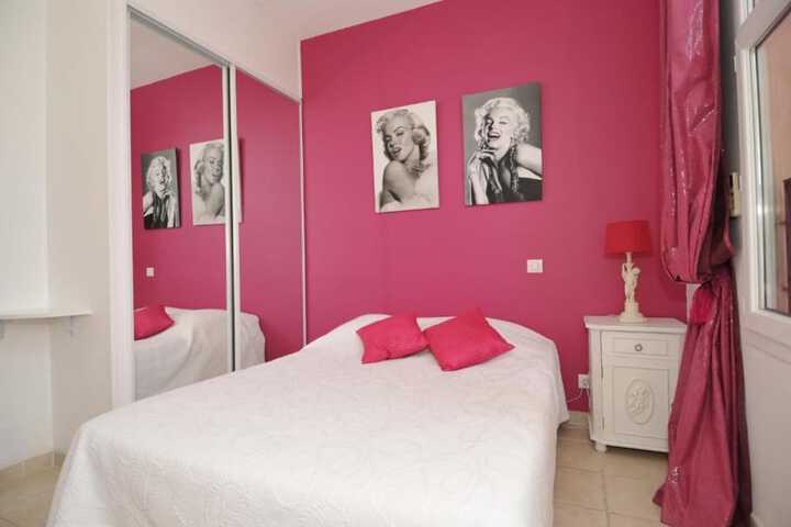 Room 22 of 50