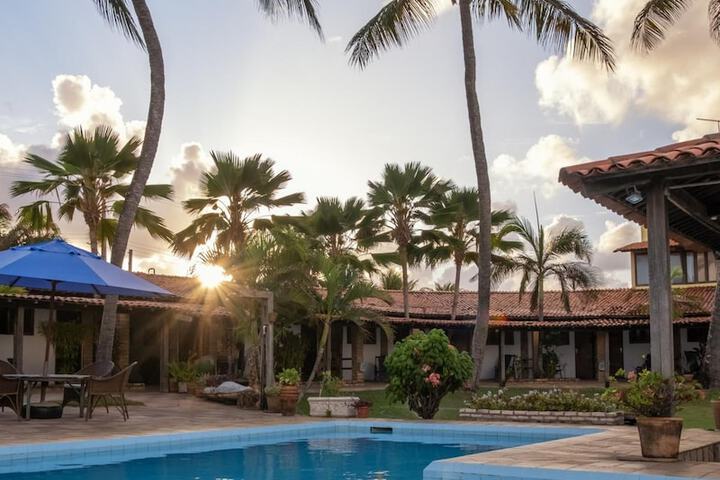 Pool Hotel