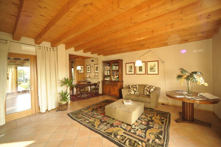 Hotel Interior 2 of 117