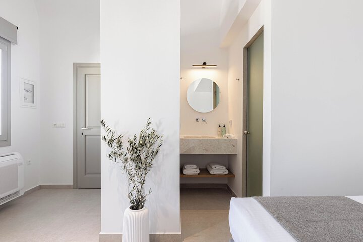 Room 43 of 51