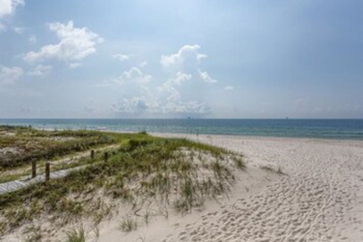 Beach 22 of 77