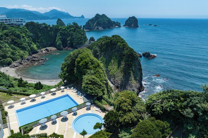 Pool Hotel