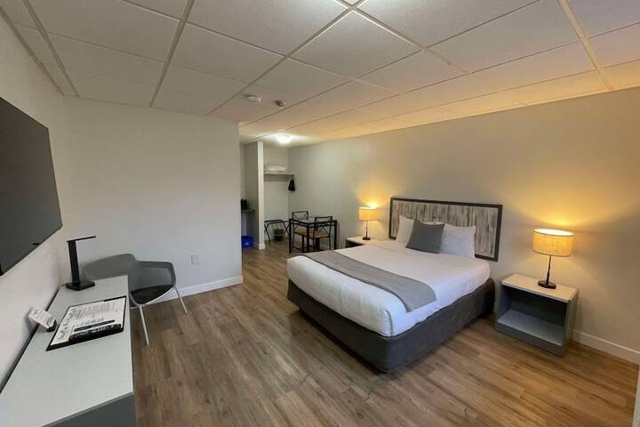 Room 16 of 52