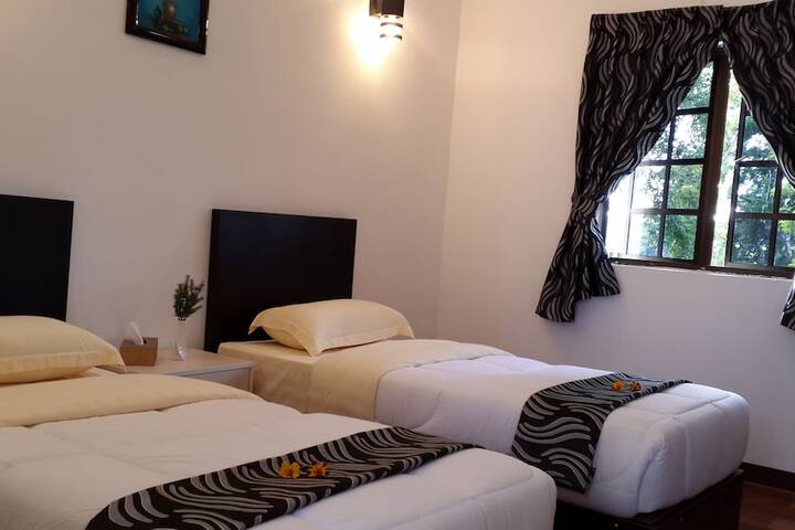 Room 4 of 26