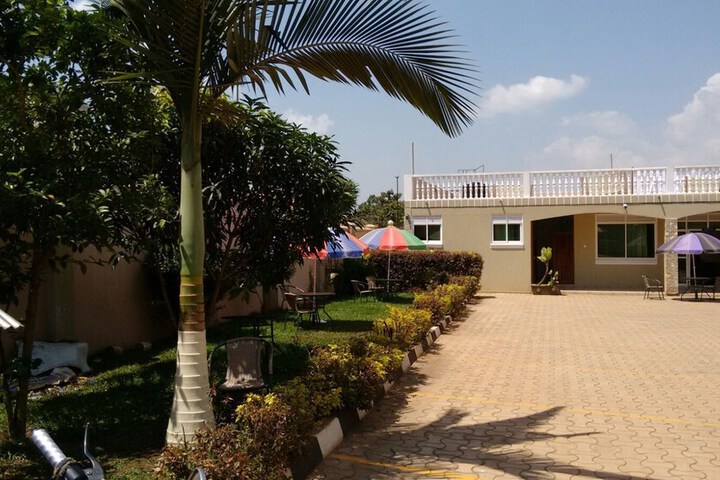 Property Grounds 22 of 35