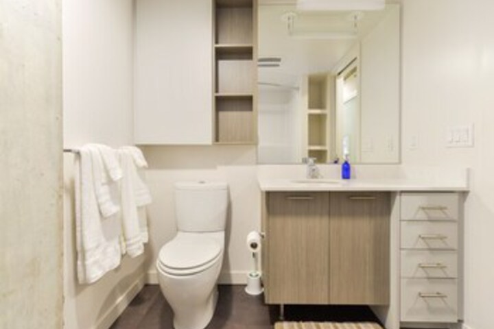Room 10 of 90