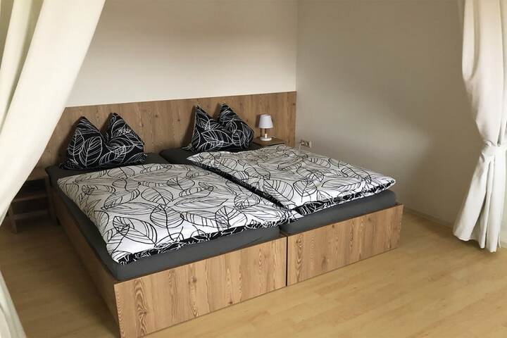 Room 7 of 30