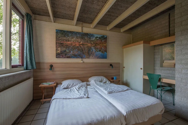 Exterior of Well Furnished Bungalow With Microwave Near a Nature Reserve