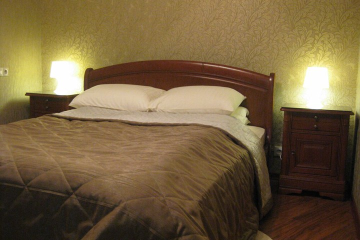 Room 9 of 52