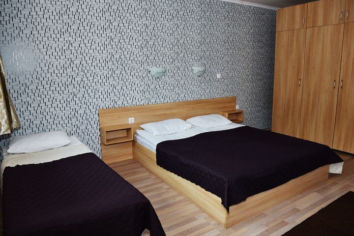Room 25 of 94