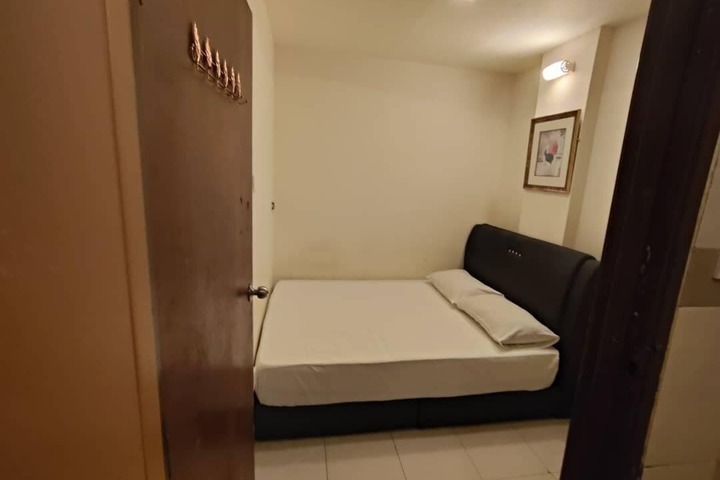 Room 20 of 23