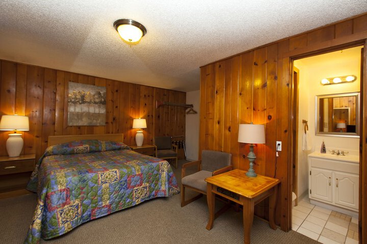 Room 2 of 25