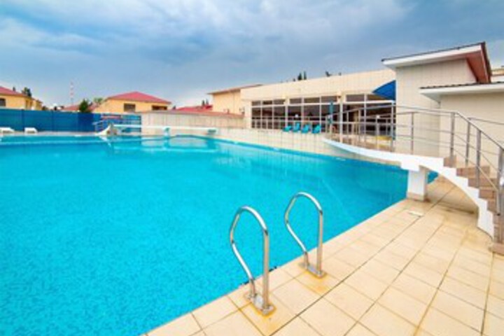 Pool 30 of 61