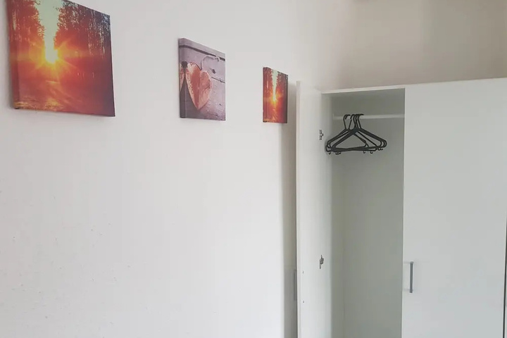 Room 3 of 13