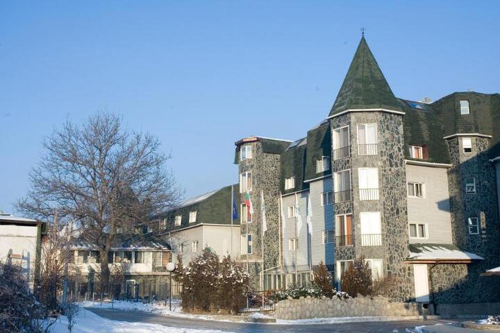 Photo 1