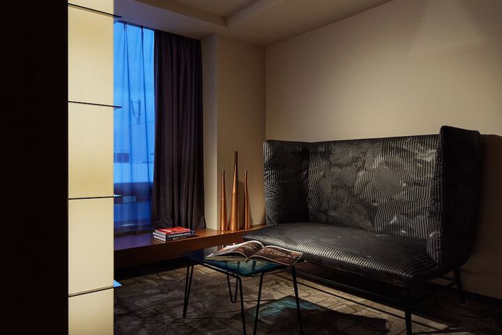 Room 8 of 52