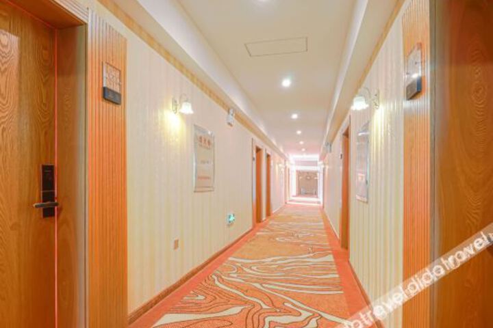 Hotel Interior 10 of 22