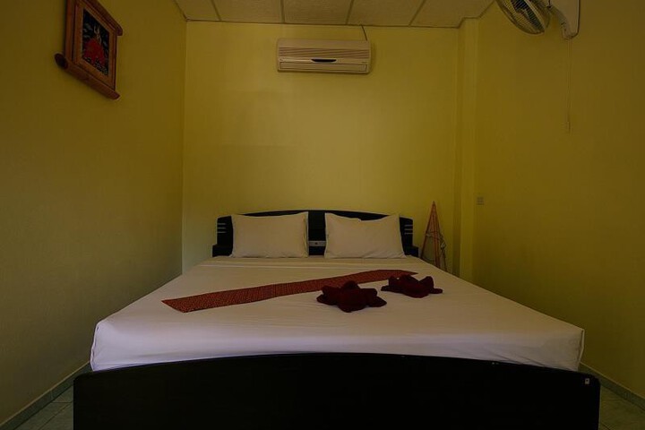 Photo 12