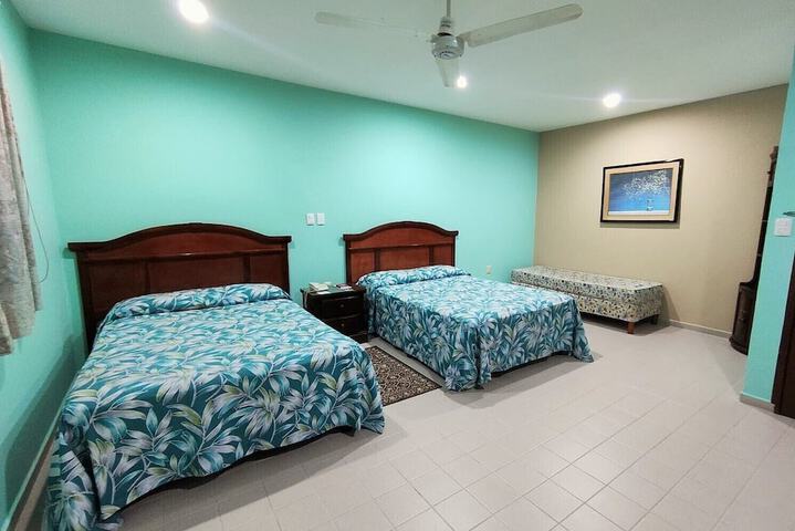 Room 11 of 24
