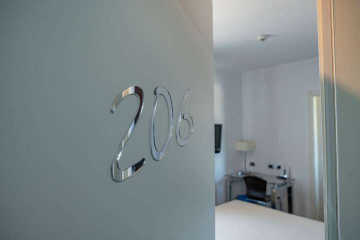Room 7 of 52