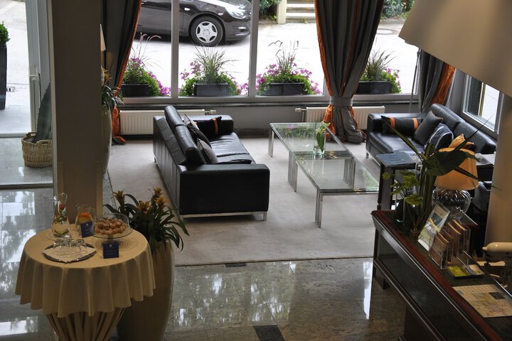 Lobby Photos
