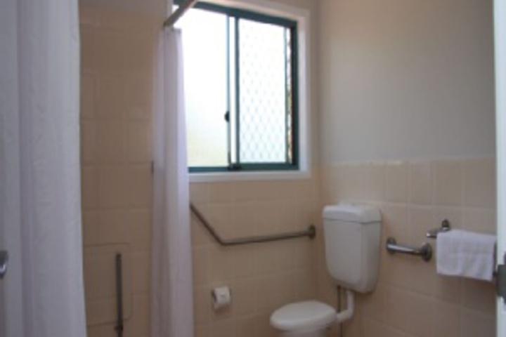 Room 200 of 336