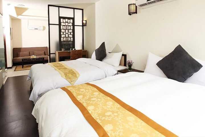 Room 36 of 79