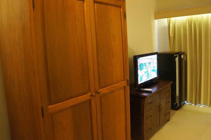 Room 18 of 99