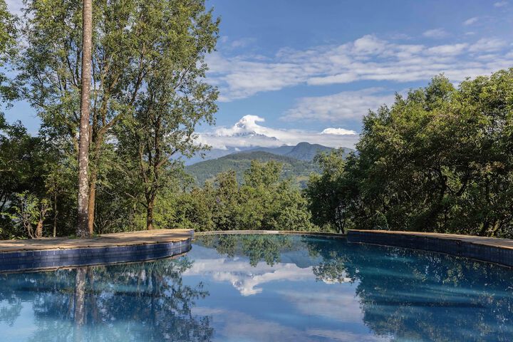 Pool Hotel
