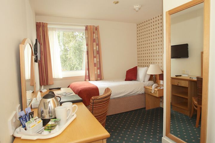 Room 10 of 81