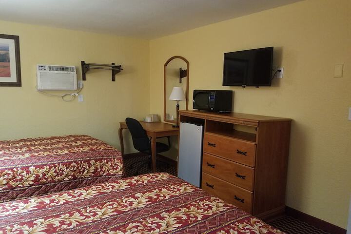 Room 6 of 27