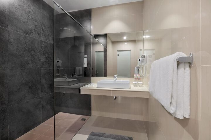 Clean Restrooms