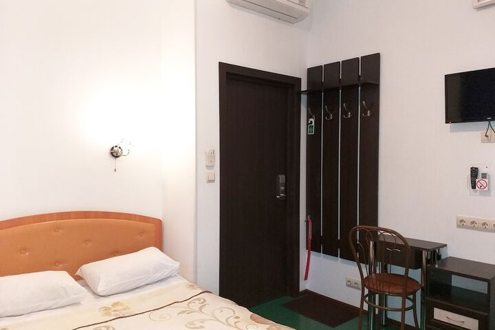 Room 16 of 57