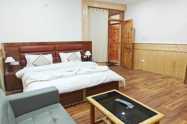 Room 7 of 35