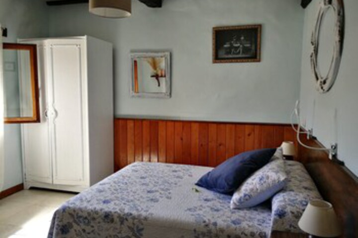 Room 68 of 93