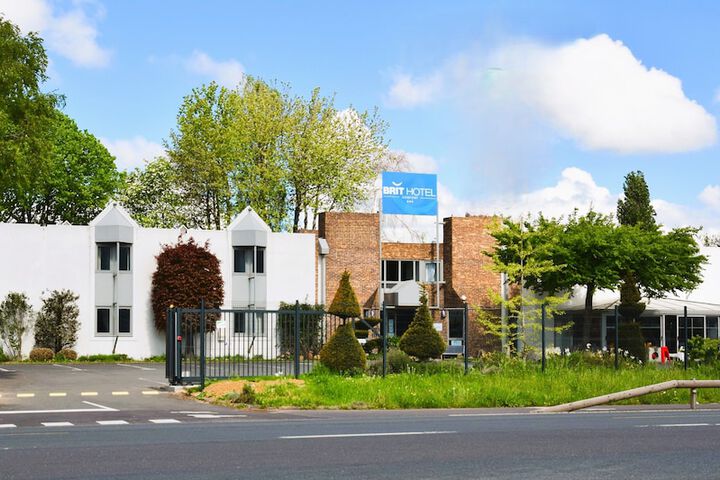 Exterior of Brit Hotel Caen Herouville