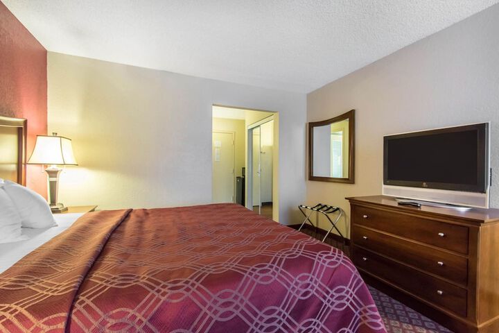 Room 12 of 39