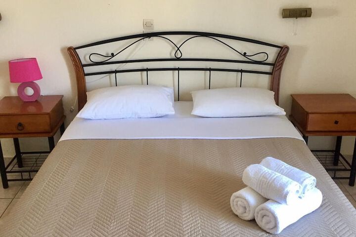 Room 2 of 31