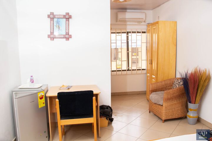 Room 12 of 89