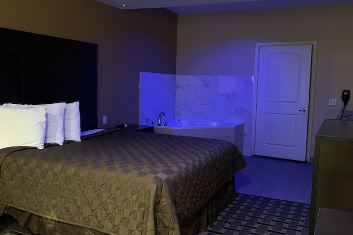 Room 12 of 47