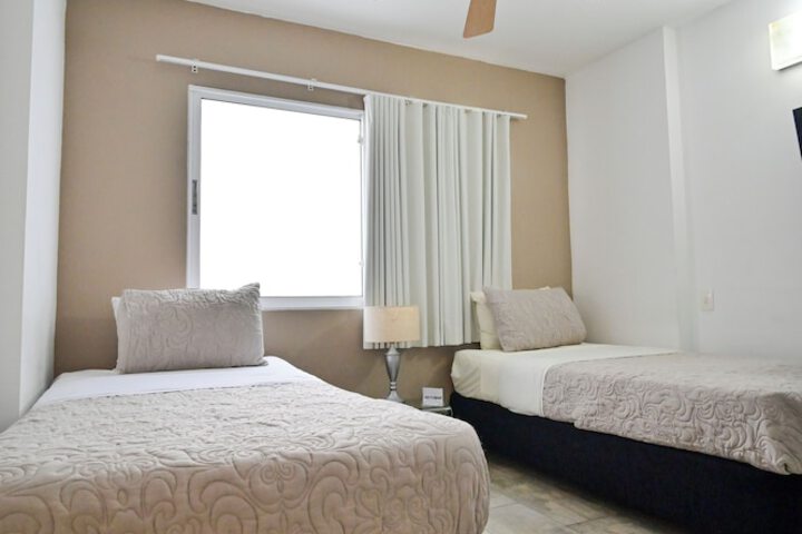 Room 8 of 44
