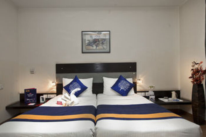 Room 52 of 64