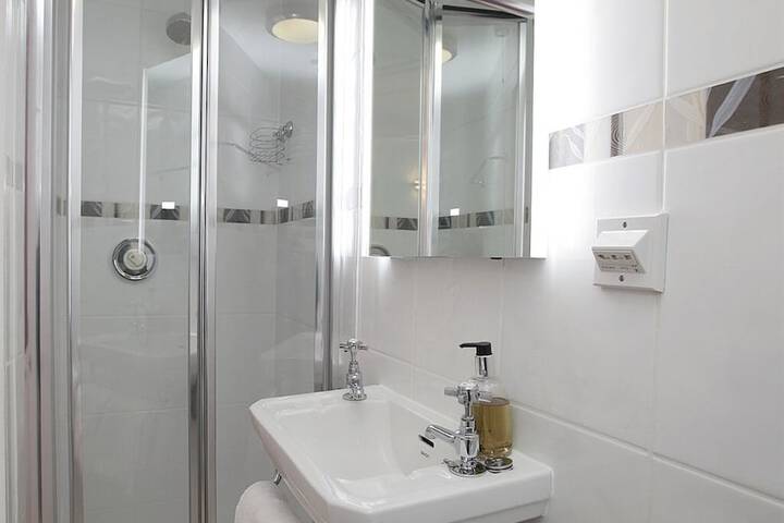 Bath Interior