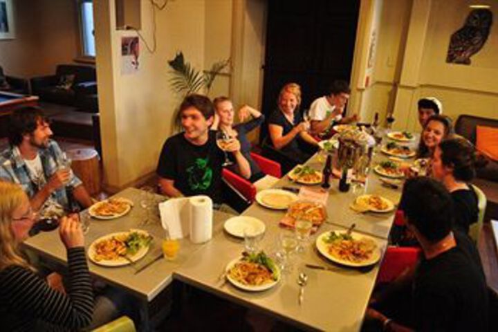 Dining 7 of 19