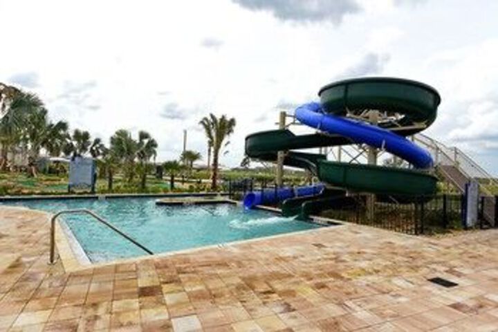 Pool 19 of 27